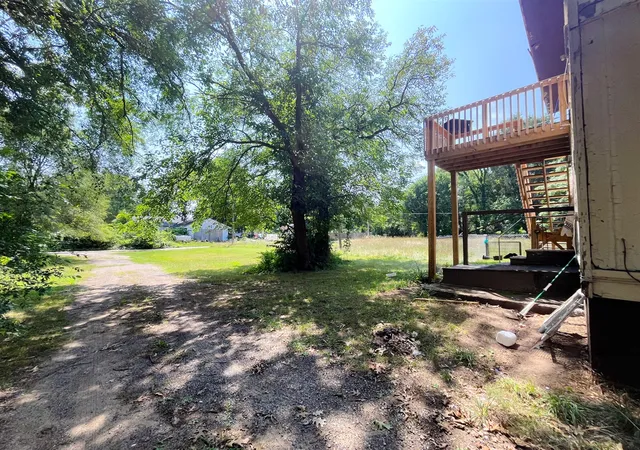 16th image of 840 E High St, Benton Harbor, MI 49022 | MLS# 70549839