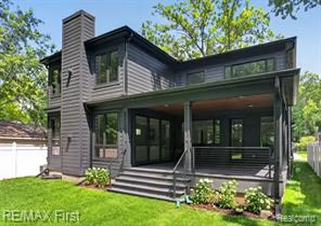 3rd image of 1037 Butternut Ave, Royal Oak, MI 48073 | MLS# 61008252