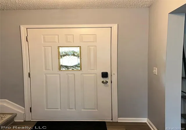 Photo 3 of Sale Pending at 43813 Yorktown St, Canton, MI 48188 1736 | MLS# 61023247 | Listing updated on 2026-08-30