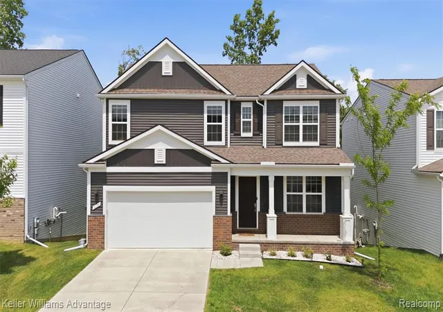 2nd image of 6134 Fieldstone Cir, South Lyon, MI 48178 | MLS# 61001160