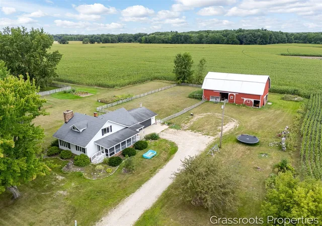 Photo 1 of Single family home for sale at 6196 W Sidney Rd, Sidney, MI 48885 | MLS# 70555693 | Listing updated on 2026-09-17