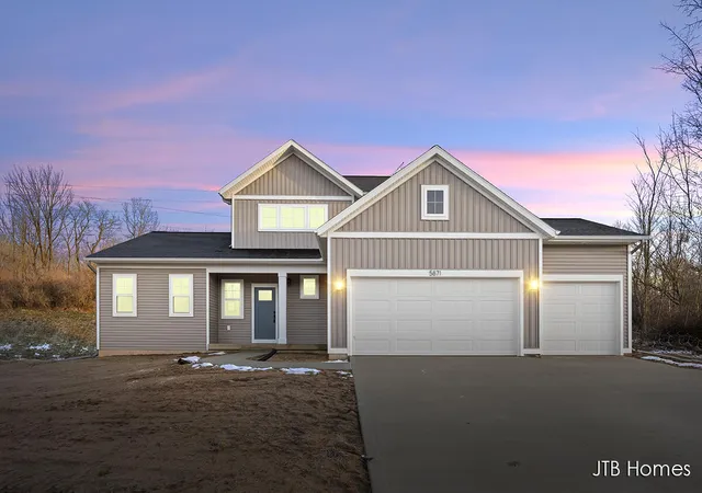 Homes for sale in Caledonia, MI | 5871 Valley Point Dr, Caledonia, MI 49316 | MLS# 70504148