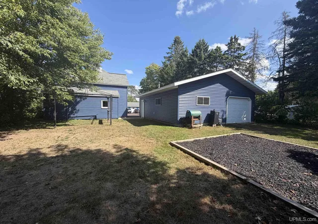 Photo 2 of Single family home for sale at 127 Shamrock St, Ironwood, MI 49938 | MLS# 50220339 | Listing updated on 2026-08-31