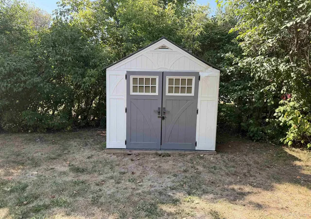 Photo 3 of Single family home for sale at 127 Shamrock St, Ironwood, MI 49938 | MLS# 50220339 | Listing updated on 2026-08-31