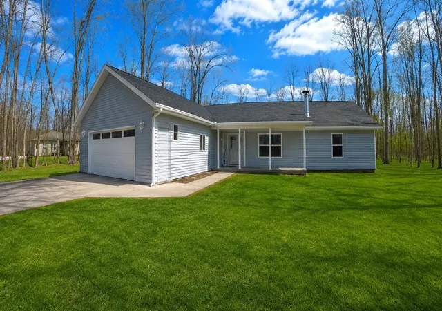 Homes for sale in Gaylord, MI | 6405 Wolverine Trl, Gaylord, MI 49735 | MLS# 70524605