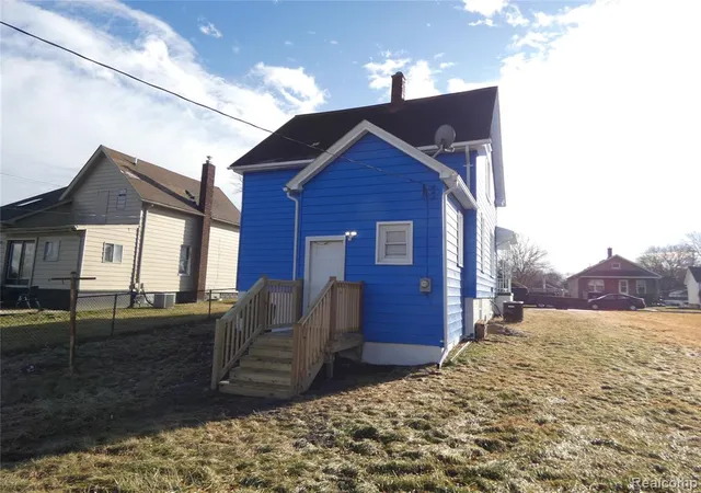Photo 4 of Single family home for sale at 81 Fessenden St, Mount Clemens, MI 48043 | MLS# 61018713 | Listing updated on 2026-08-31