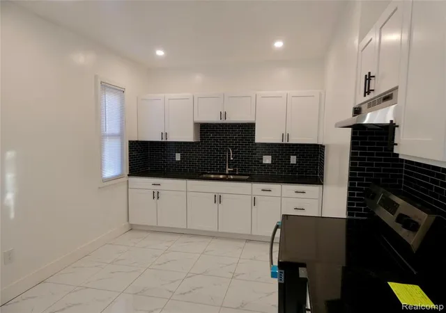 Photo 5 of Single family home for sale at 81 Fessenden St, Mount Clemens, MI 48043 | MLS# 61018713 | Listing updated on 2026-08-31
