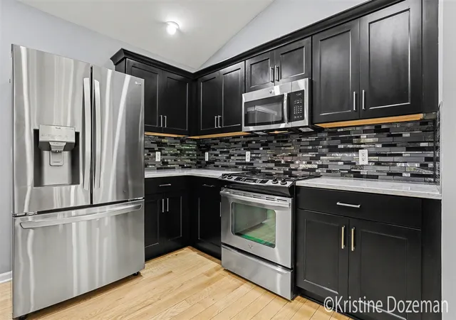 Photo 3 of Sale Pending at 4545 Orchard Crk Dr, Grand Rapids, MI 49546 | MLS# 70538212 | Listing updated on 2026-06-12