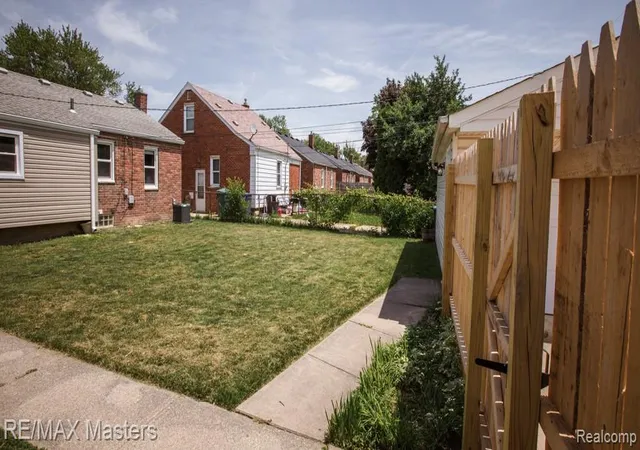 Homes for sale in Lincoln Park, MI | 1875 Moran Ave, Lincoln Park, MI 48146 3857 | MLS# 61000390