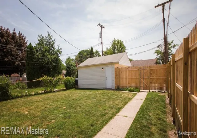 Homes for sale in Lincoln Park, MI | 1875 Moran Ave, Lincoln Park, MI 48146 3857 | MLS# 61000390