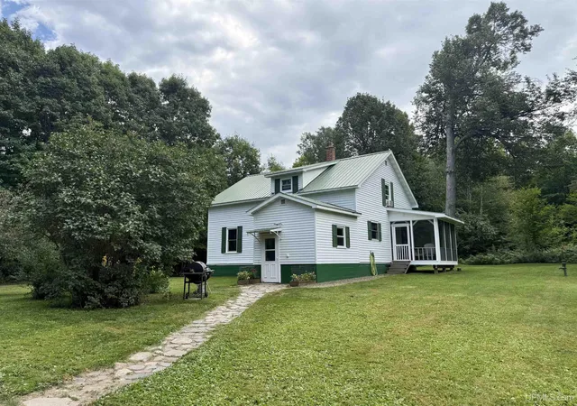 Photo 3 of Sale Pending at 26783 Imperial Heights Rd, Michigamme, MI 49861 | MLS# 50219605 | Listing updated on 2026-10-02