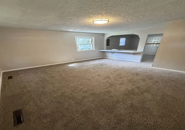 Photo 4 of Sale Pending at 2918 Wyoming Ave, Flint, MI 48506 | MLS# 50219692 | Listing updated on 2026-08-27
