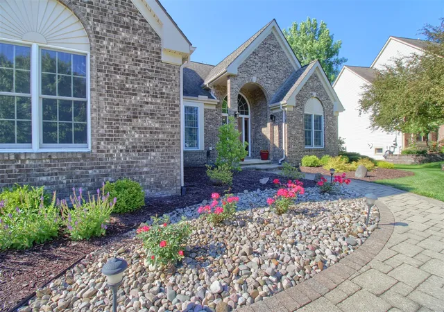Photo 3 of Single family home for sale at 1421 W Greenfield Ct, Ann Arbor, MI 48108 | MLS# 70546963 | Listing updated on 2026-09-16