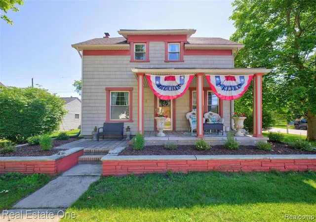 Homes for sale in Ortonville, MI | 4 N Church St, Ortonville, MI 48462 | MLS# 61007287