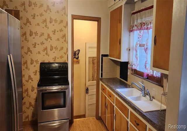 5th image of 23466 Audrey Ave, Warren, MI 48091 | MLS# 60973339