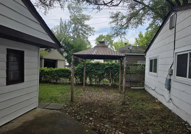 Photo 5 of Single family home for sale at 27041 Brettonwoods St, Madison Heights, MI 48071 | MLS# 70552752 | Listing updated on 2026-08-25