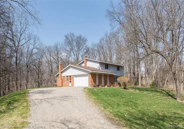 Homes for sale in Milford, MI | 3520 S Hill Rd, Milford, MI 48381 | MLS# 60983906