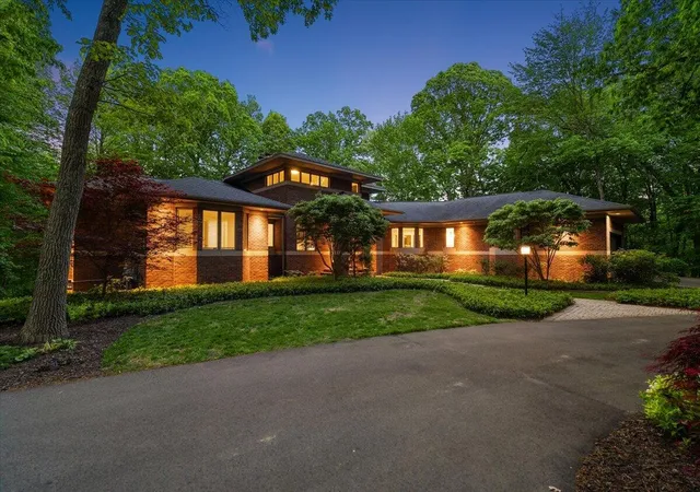 Photo 2 of Sale Pending at 4166 Mystic Oak Ct, Grand Rapids, MI 49525 | MLS# 70535435 | Listing updated on 2026-08-12