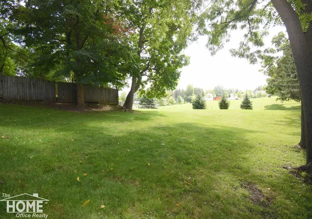 Photo 4 of Sale Pending at 216 N Laing St, Laingsburg, MI 48848 | MLS# 50220231 | Listing updated on 2026-09-03