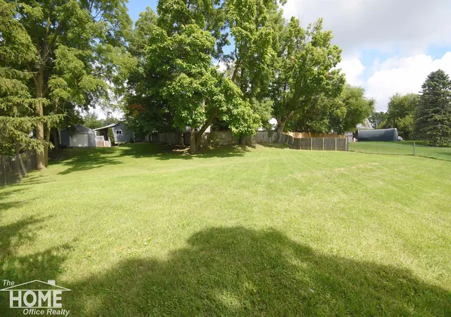 Photo 5 of Sale Pending at 216 N Laing St, Laingsburg, MI 48848 | MLS# 50220231 | Listing updated on 2026-09-03