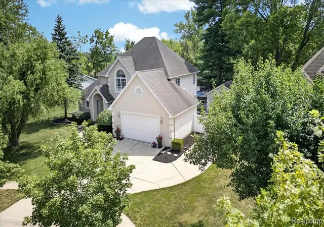Homes for sale in Dundee, MI | 150 River Park Pl, Dundee, MI 48131 | MLS# 61007601