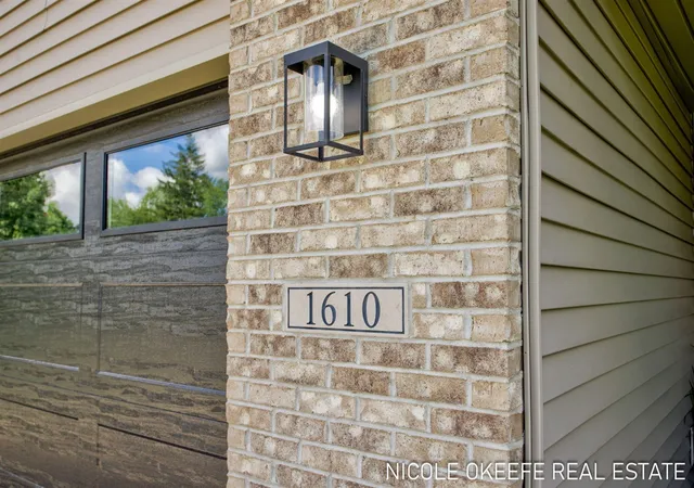 image of 1610 Misty Rdg, Byron Center, MI 49315 | MLS# 70553498