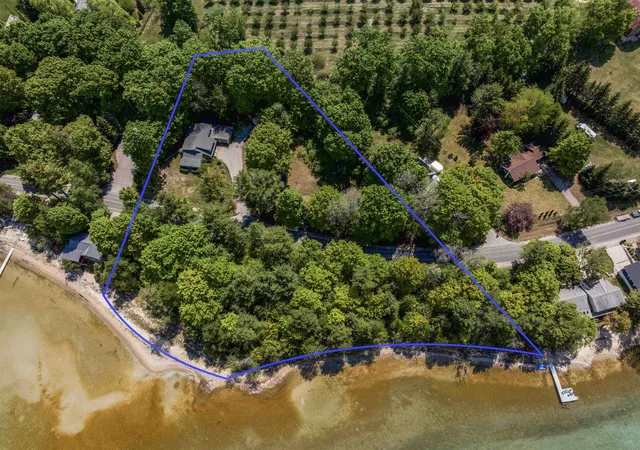 Homes for sale in Suttons Bay, MI | 737 S Stony Point Rd, Suttons Bay, MI 49682 | MLS# 80070320