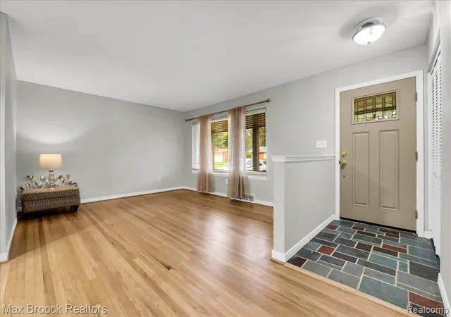 Photo 2 of Sale Pending at 1800 Hollingsworth Dr, Commerce Twp, MI 48390 2641 | MLS# 61024635 | Listing updated on 2026-09-08