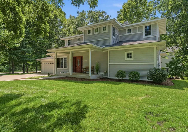 52nd image of 4 Columbine Dr, South Haven, MI 49090 | MLS# 70543147