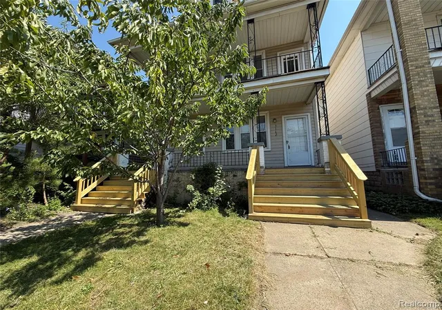 Listing Photo 4 - Condo for sale in building located at 3162 Trowbridge St, Hamtramck, MI 48212