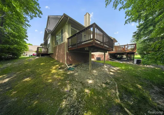 34th image of 41785 Independence Dr, Novi, MI 48377 | MLS# 61001088
