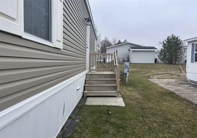 3rd image of 2835 S Wagner Rd #196, Ann Arbor, MI 48103 | MLS# 70554304