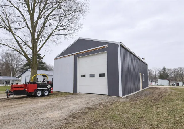 2nd image of 203 S Main St, Montgomery, MI 49255 | MLS# 70509647