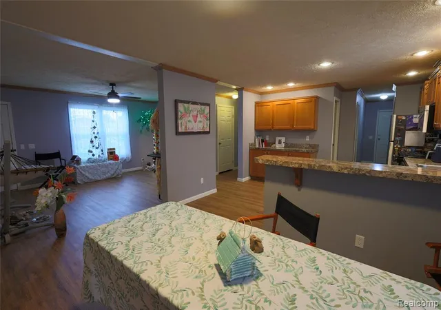 4th image of 174 Suzanne Blvd, White Lake, MI 48386 | MLS# 61017303
