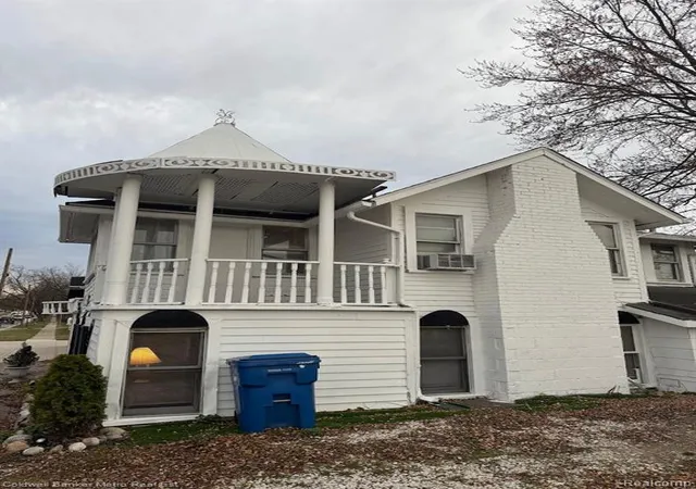 2nd image of 5826 Andersonville Rd, Waterford, MI 48329 | MLS# 60355286