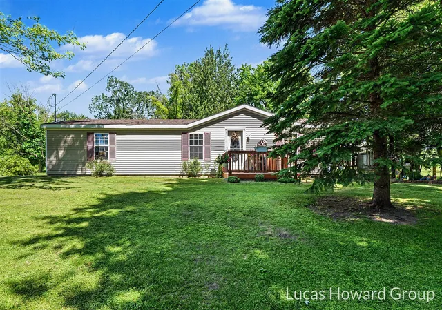Homes for sale in Shepherd, MI | 8746 S Shepherd Rd, Shepherd, MI 48883 | MLS# 70539569