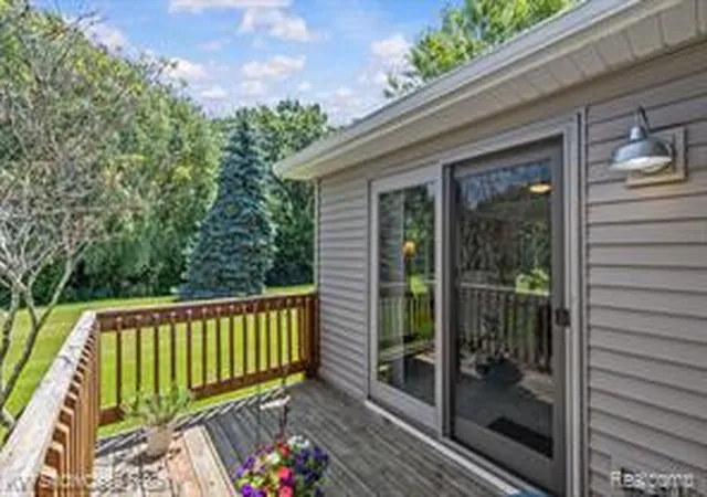 Homes for sale in Davison, MI | 1033 Bluebell Ln, Davison, MI 48423 | MLS# 61009483