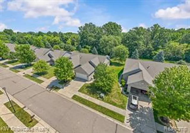 Homes for sale in Davison, MI | 1033 Bluebell Ln, Davison, MI 48423 | MLS# 61009483