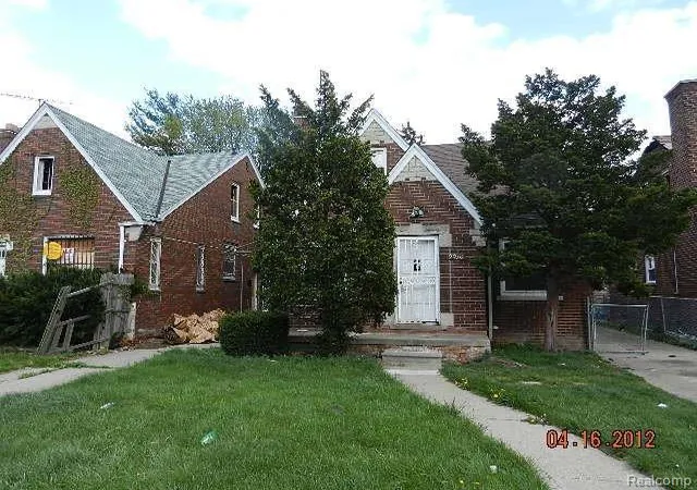 Single Family Residence at 9910 Somerset Ave, Detroit, MI 48224 2557 | MLS# 20502889 | | Sold on 2012-06-18