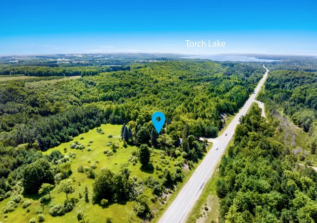 4th image of 11964 Maple Hill Rd, Central Lake, MI 49622 | MLS# 80071440