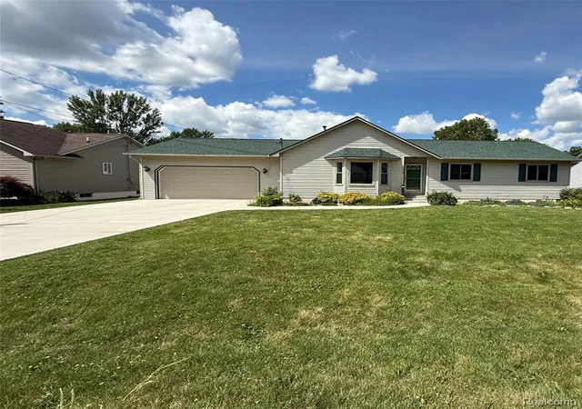 Homes for sale in Grand Blanc, MI | 2319 Rollins St, Grand Blanc, MI 48439 | MLS# 61004910