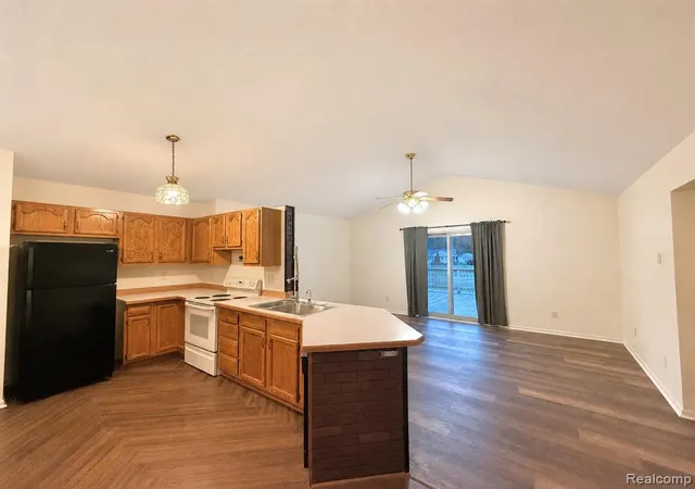 Homes for sale in Grand Blanc, MI | 2319 Rollins St, Grand Blanc, MI 48439 | MLS# 61004910