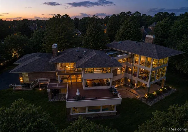29th image of 1208 Hidden Lake Dr, Bloomfield Hills, MI 48302 | MLS# 60986891