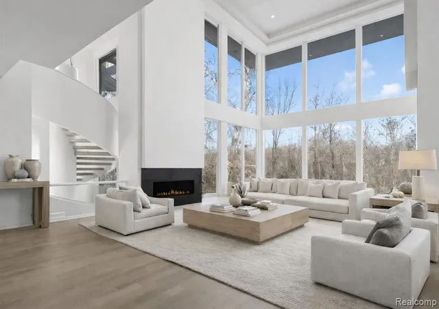 4th image of 1208 Hidden Lake Dr, Bloomfield Hills, MI 48302 | MLS# 60986891