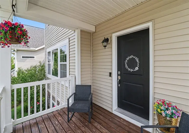 Photo 2 of Single family home for sale at 2129 Kensington Park Cir, Holland, MI 49423 | MLS# 70548296 | Listing updated on 2026-08-27