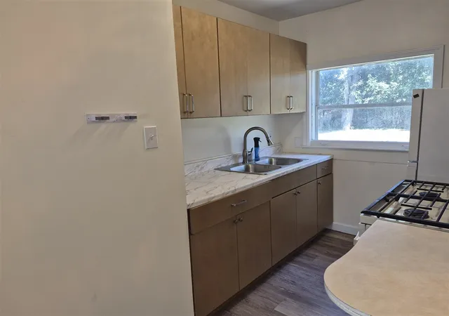 Photo 4 of Single family home for sale at 885 Barnum St, Wyoming, MI 49509 | MLS# 70545544 | Listing updated on 2026-08-28