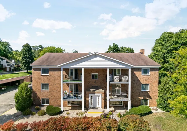 Homes for sale in Traverse City, MI | 540 Georgetown Dr #27, Traverse City, MI 49684 | MLS# 80069481