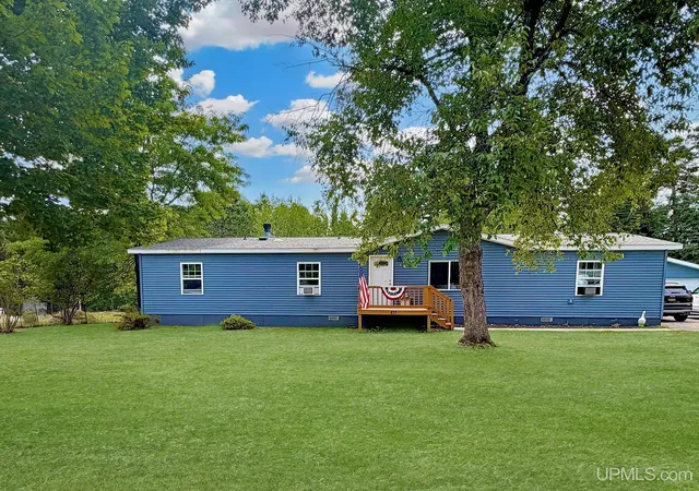 Photo 1 of Single family home for sale at 837 Colleen Circle Dr, Quinnesec, MI 49876 | MLS# 50219906 | Listing updated on 2026-09-22