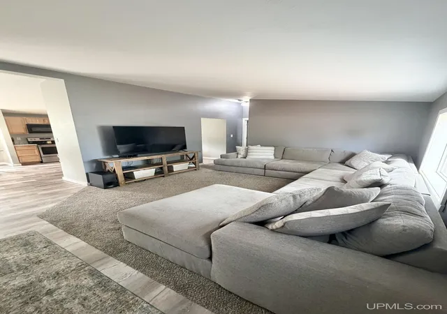 Photo 3 of Single family home for sale at 837 Colleen Circle Dr, Quinnesec, MI 49876 | MLS# 50219906 | Listing updated on 2026-09-22