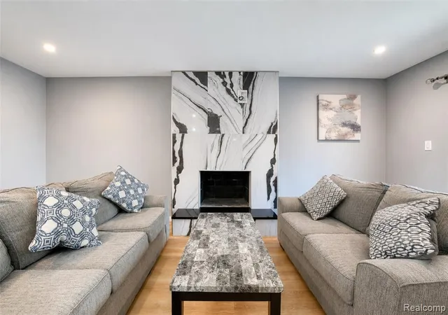 4th image of 36900 Ferndale St, Romulus, MI 48174 | MLS# 60996351